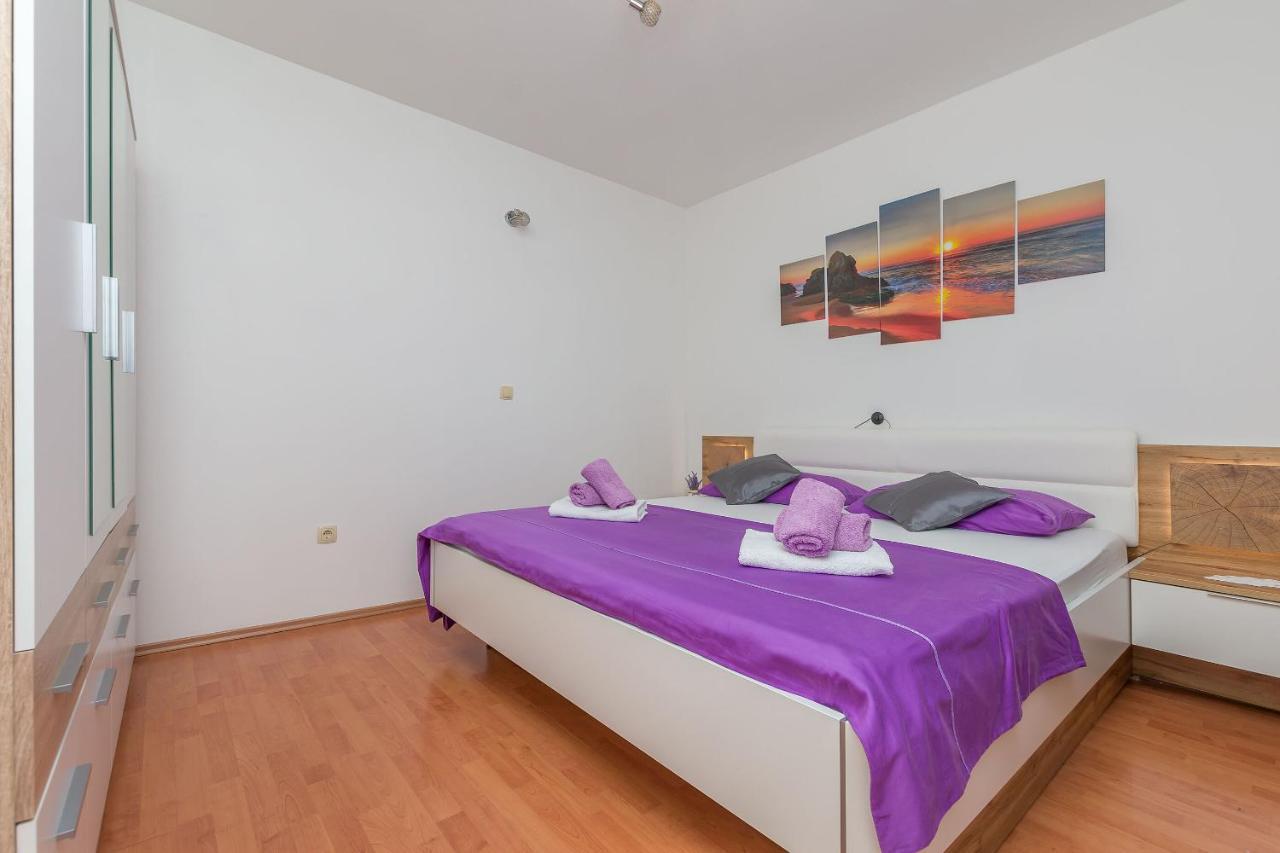 Apartment Josipa Omis Exterior photo